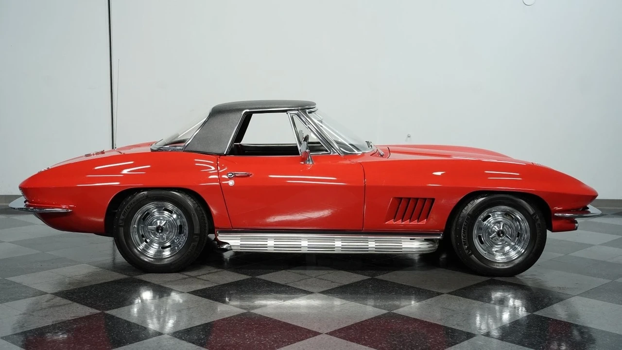1967 Chevrolet Corvette C2 - Image 14 of 21