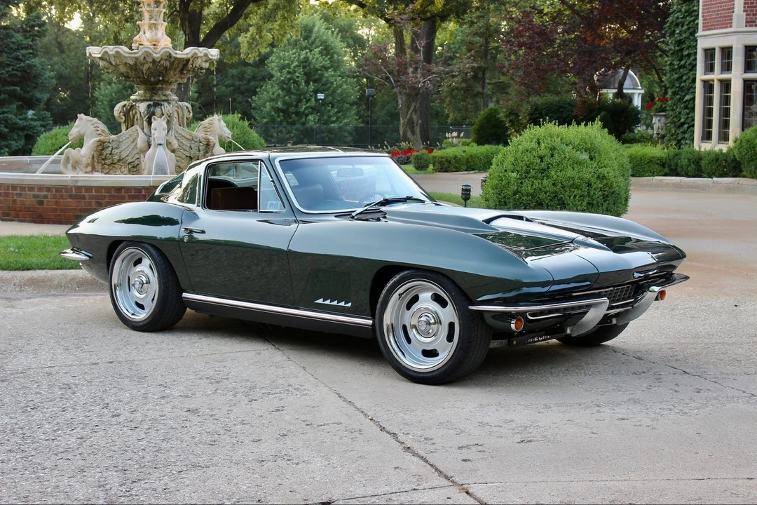 1967 Chevrolet Corvette C2 - Image 2 of 31