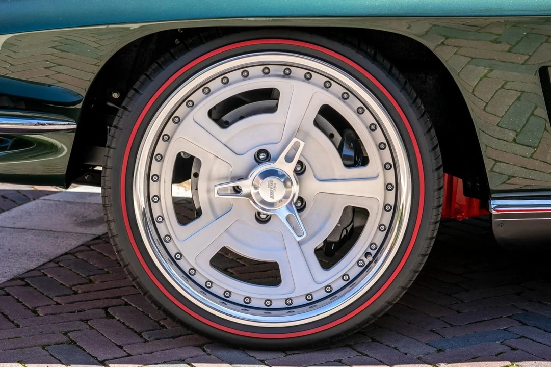 1967 Chevrolet Corvette C2 - Image 27 of 31