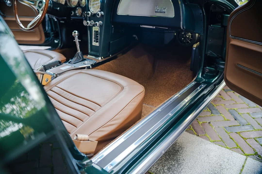 1967 Chevrolet Corvette C2 - Image 17 of 31
