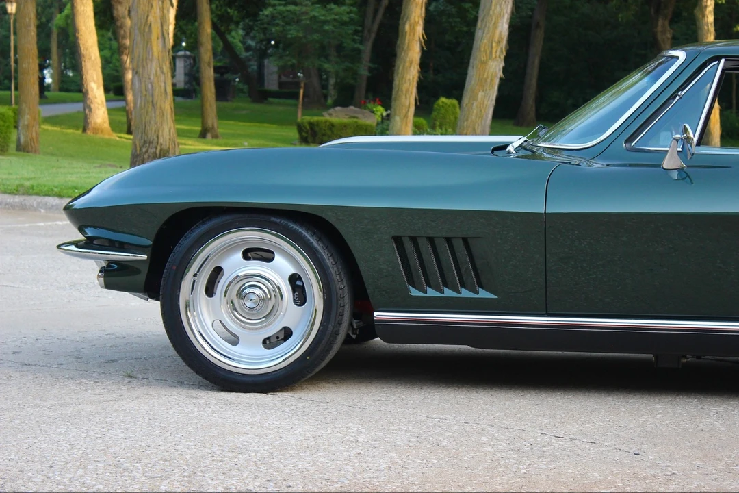 1967 Chevrolet Corvette C2 - Image 17 of 31