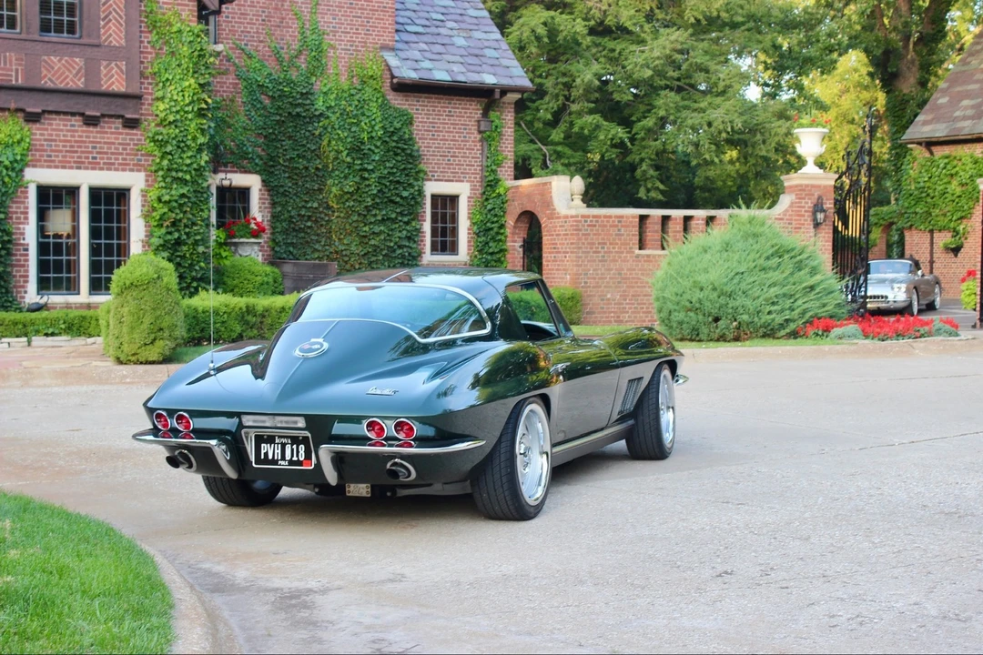 1967 Chevrolet Corvette C2 - Image 12 of 31