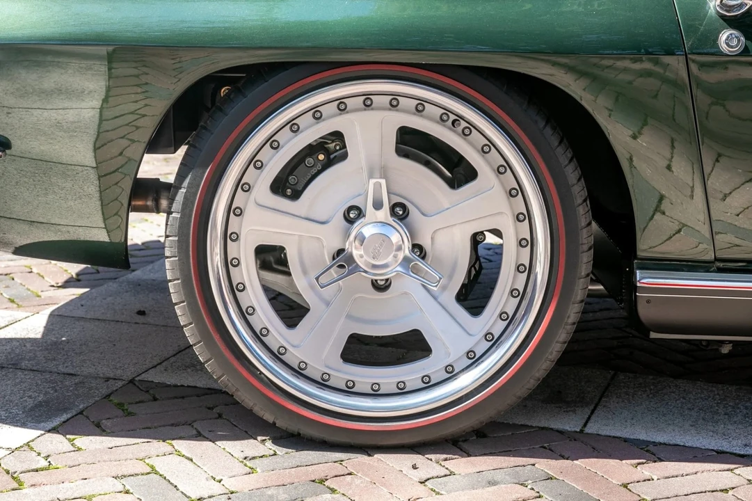 1967 Chevrolet Corvette C2 - Image 29 of 31