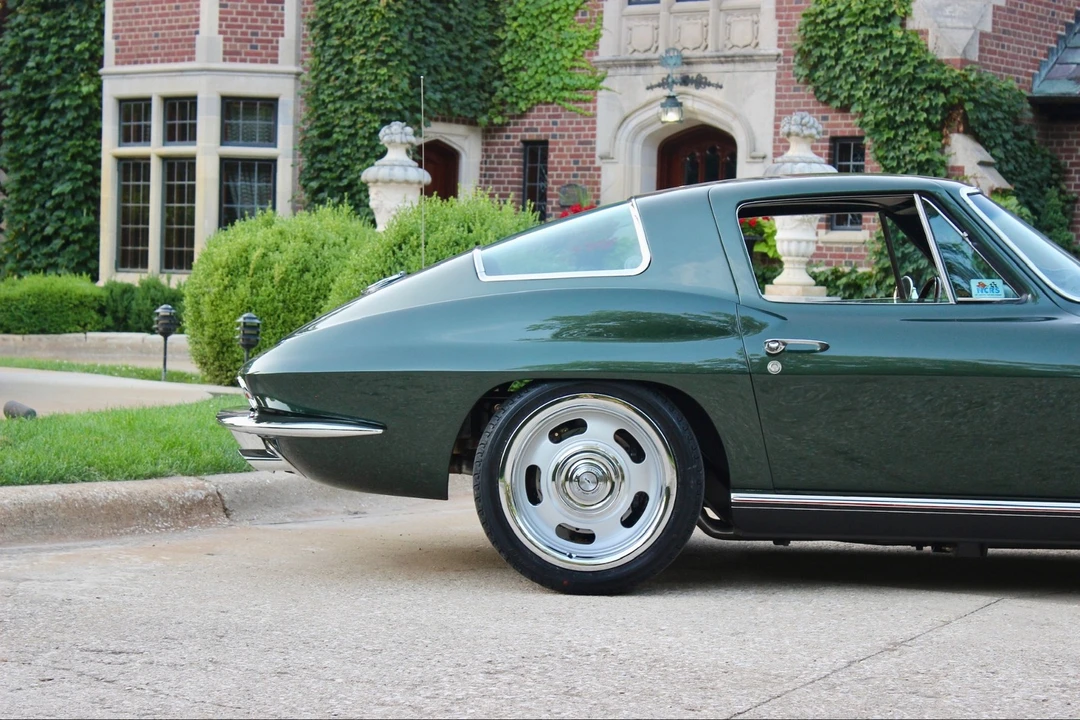 1967 Chevrolet Corvette C2 - Image 6 of 31
