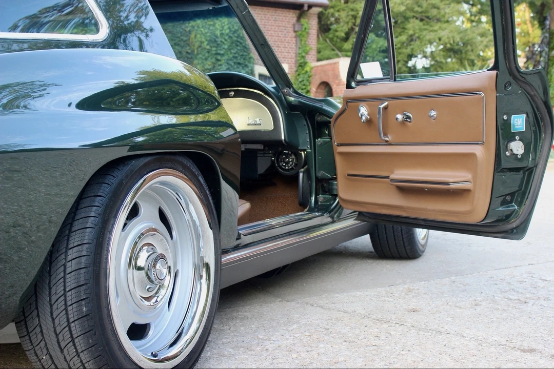 1967 Chevrolet Corvette C2 - Image 29 of 31