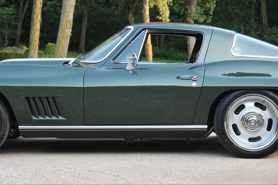 1967 Chevrolet Corvette C2 - Image 16 of 31