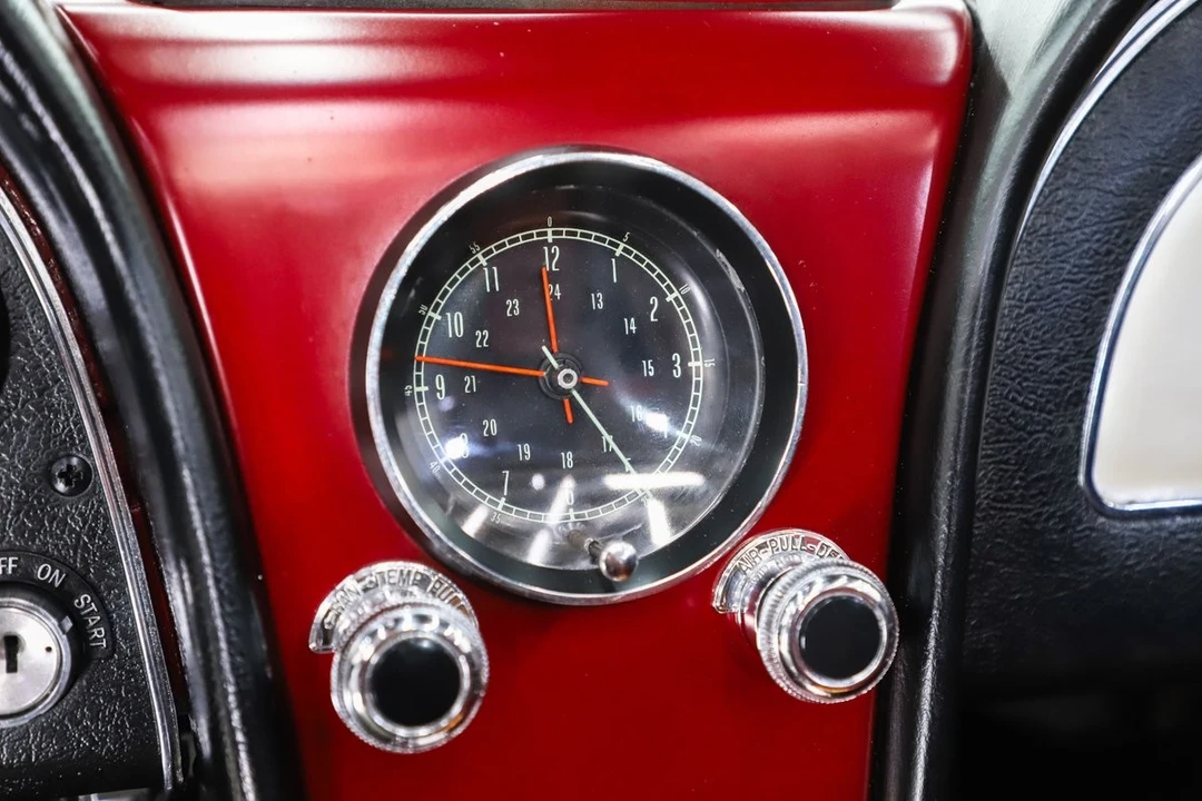 1967 Chevrolet Corvette C2 - Image 23 of 31