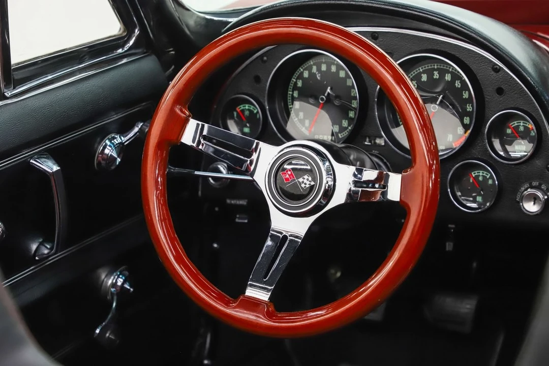 1967 Chevrolet Corvette C2 - Image 15 of 31