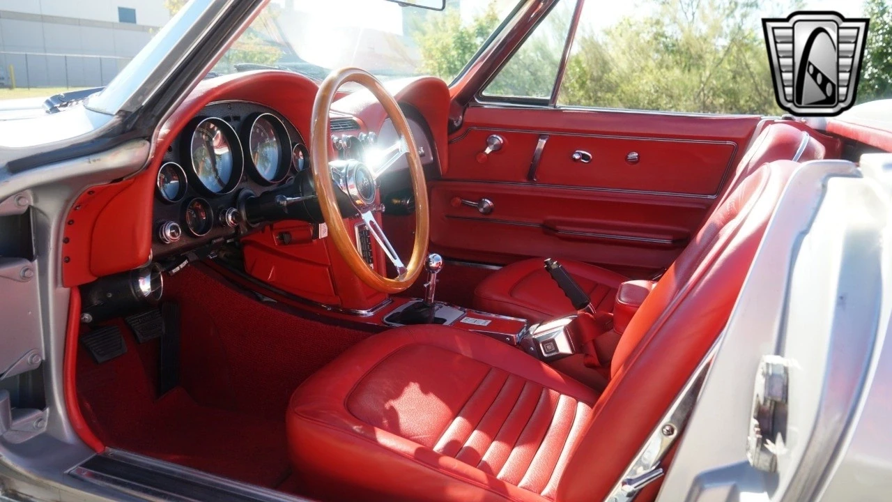 1967 Chevrolet Corvette C2 - Image 15 of 21