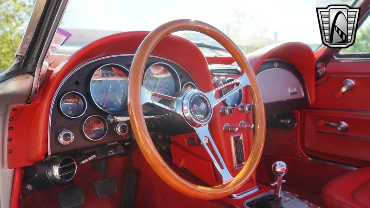 1967 Chevrolet Corvette C2 - Image 17 of 21