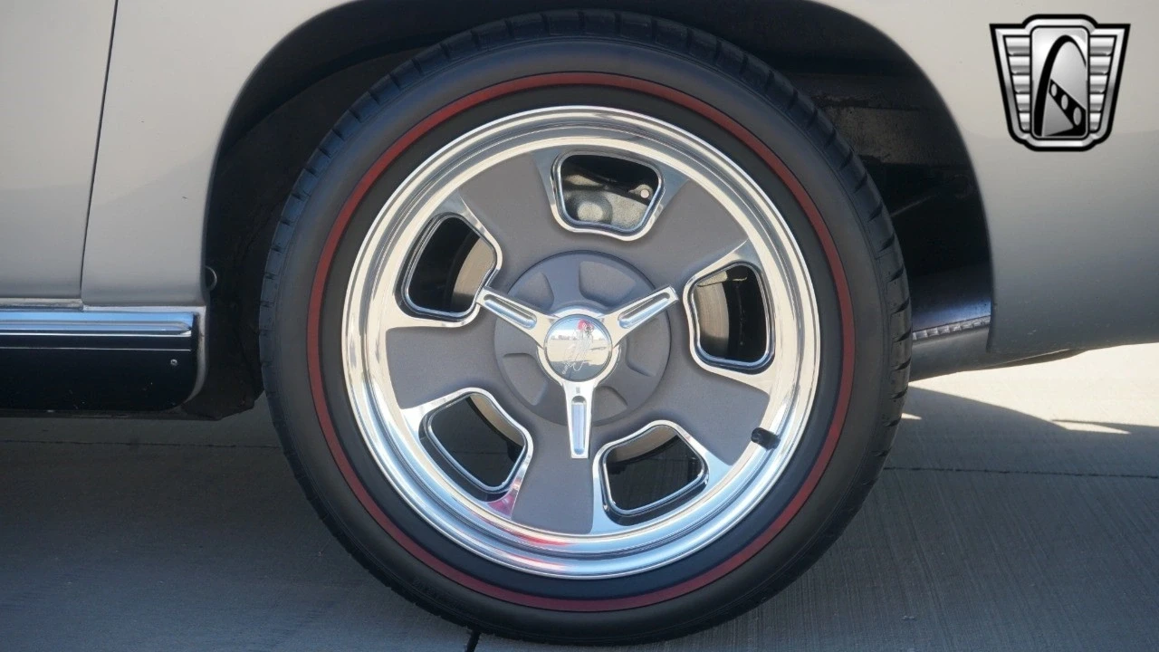 1967 Chevrolet Corvette C2 - Image 12 of 21