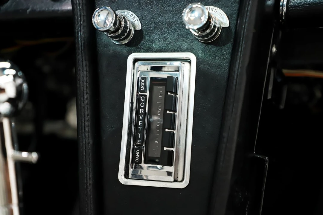 1967 Chevrolet Corvette C2 - Image 23 of 31