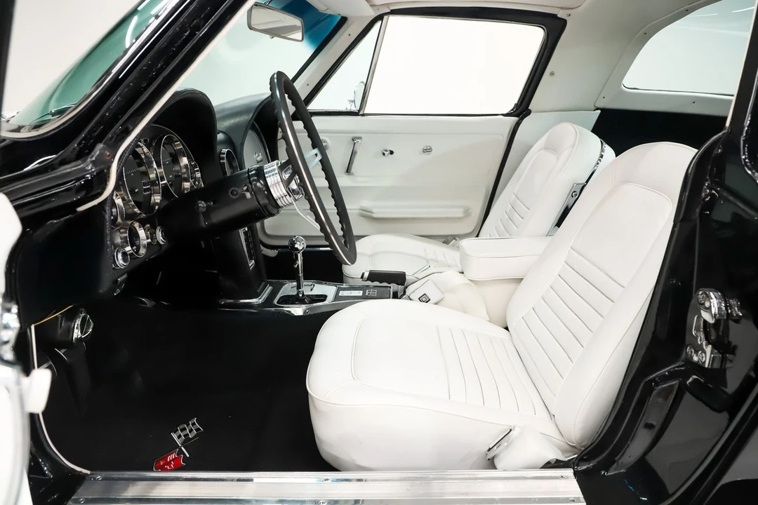 1967 Chevrolet Corvette C2 - Image 26 of 31