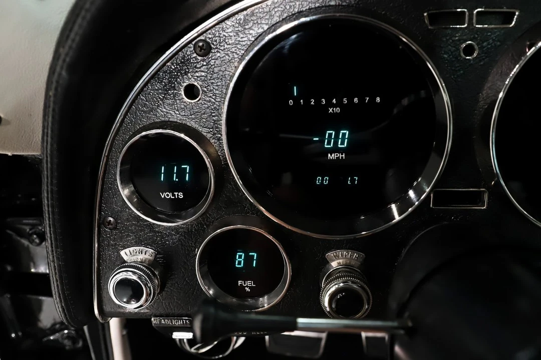 1967 Chevrolet Corvette C2 - Image 18 of 21