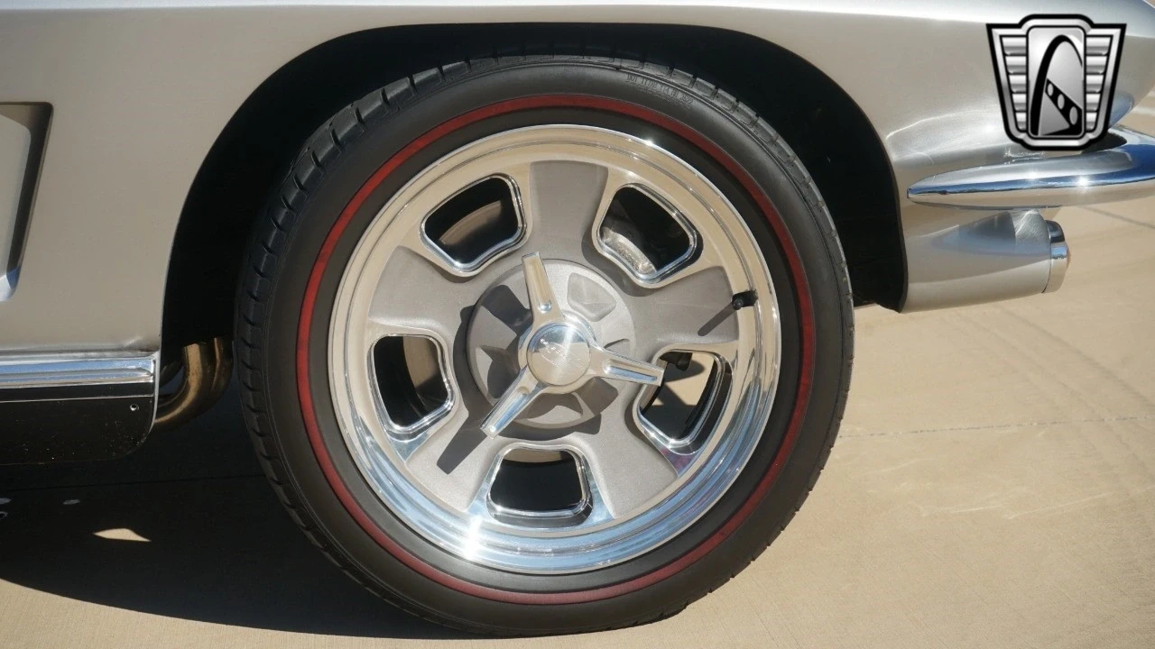1967 Chevrolet Corvette C2 - Image 14 of 21