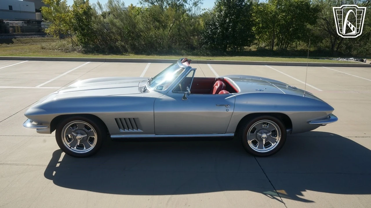 1967 Chevrolet Corvette C2 - Image 7 of 12