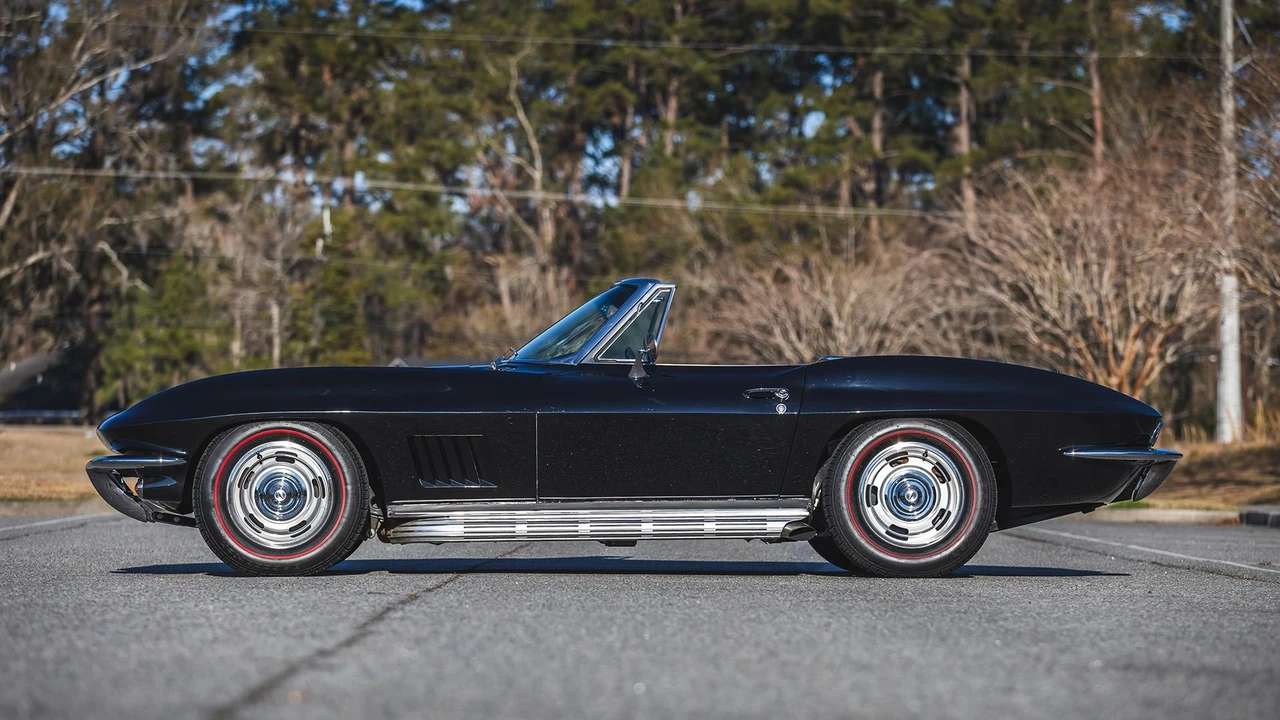 1967 Chevrolet Corvette C2 - Image 2 of 31