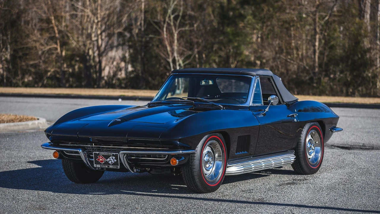 1967 Chevrolet Corvette C2 - Image 16 of 31
