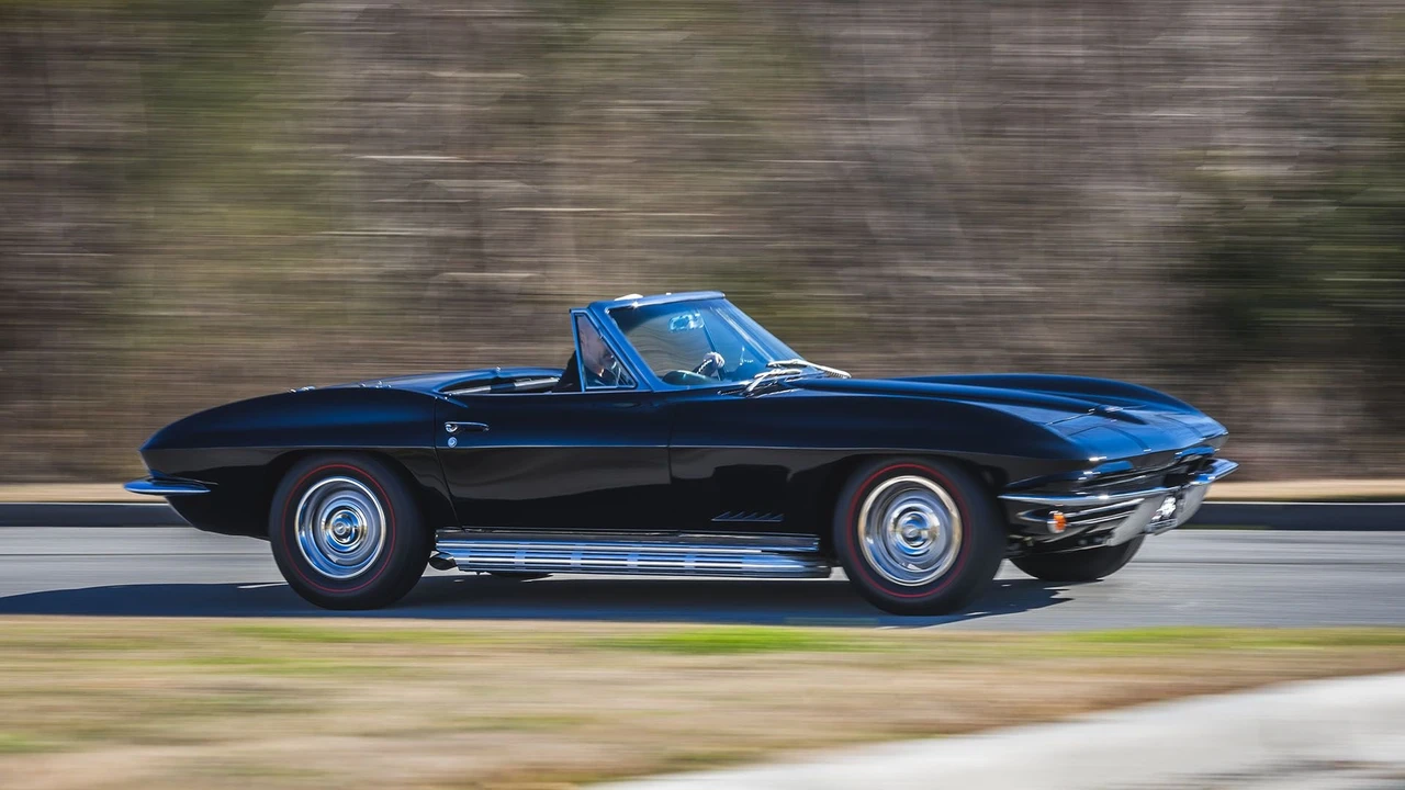 1967 Chevrolet Corvette C2 - Image 17 of 31