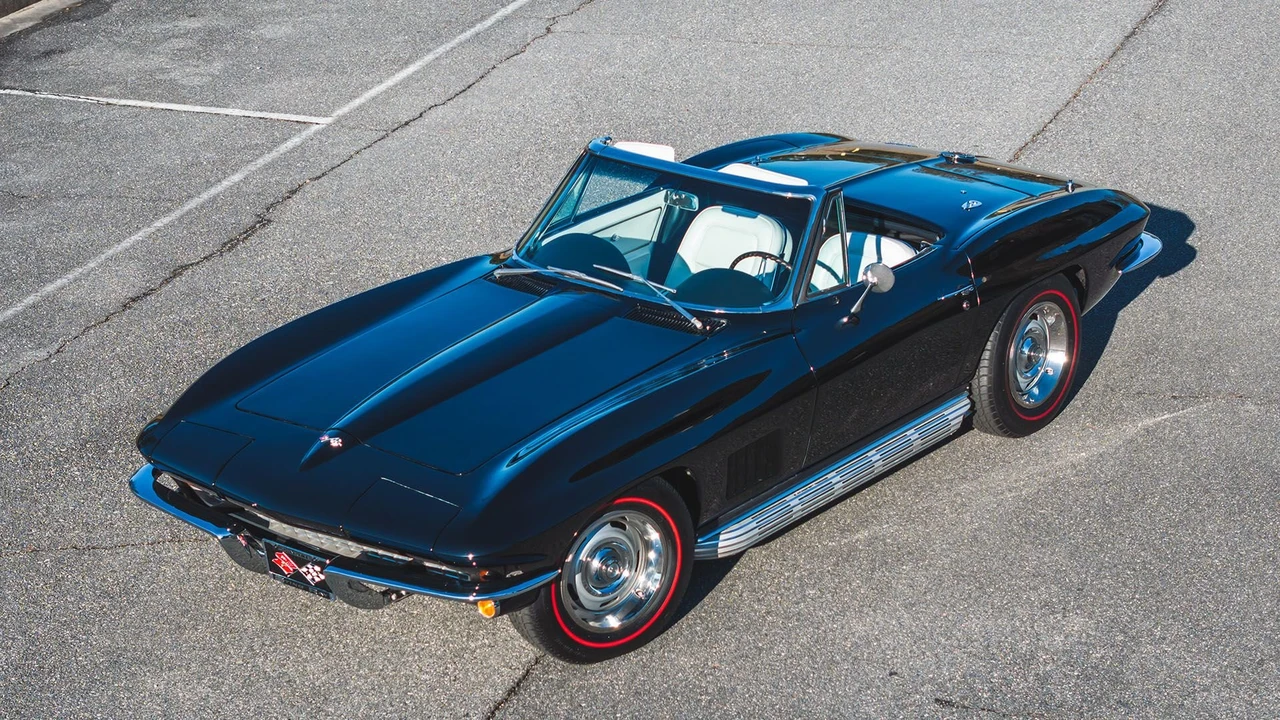 1967 Chevrolet Corvette C2 - Image 19 of 31
