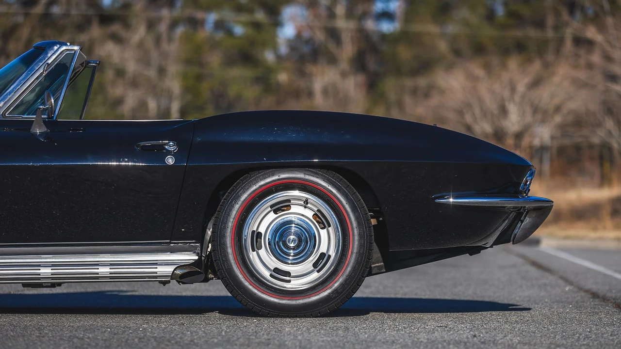 1967 Chevrolet Corvette C2 - Image 22 of 31