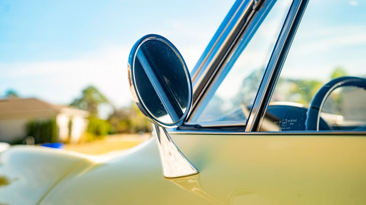 1967 Chevrolet Corvette C2 - Image 24 of 31