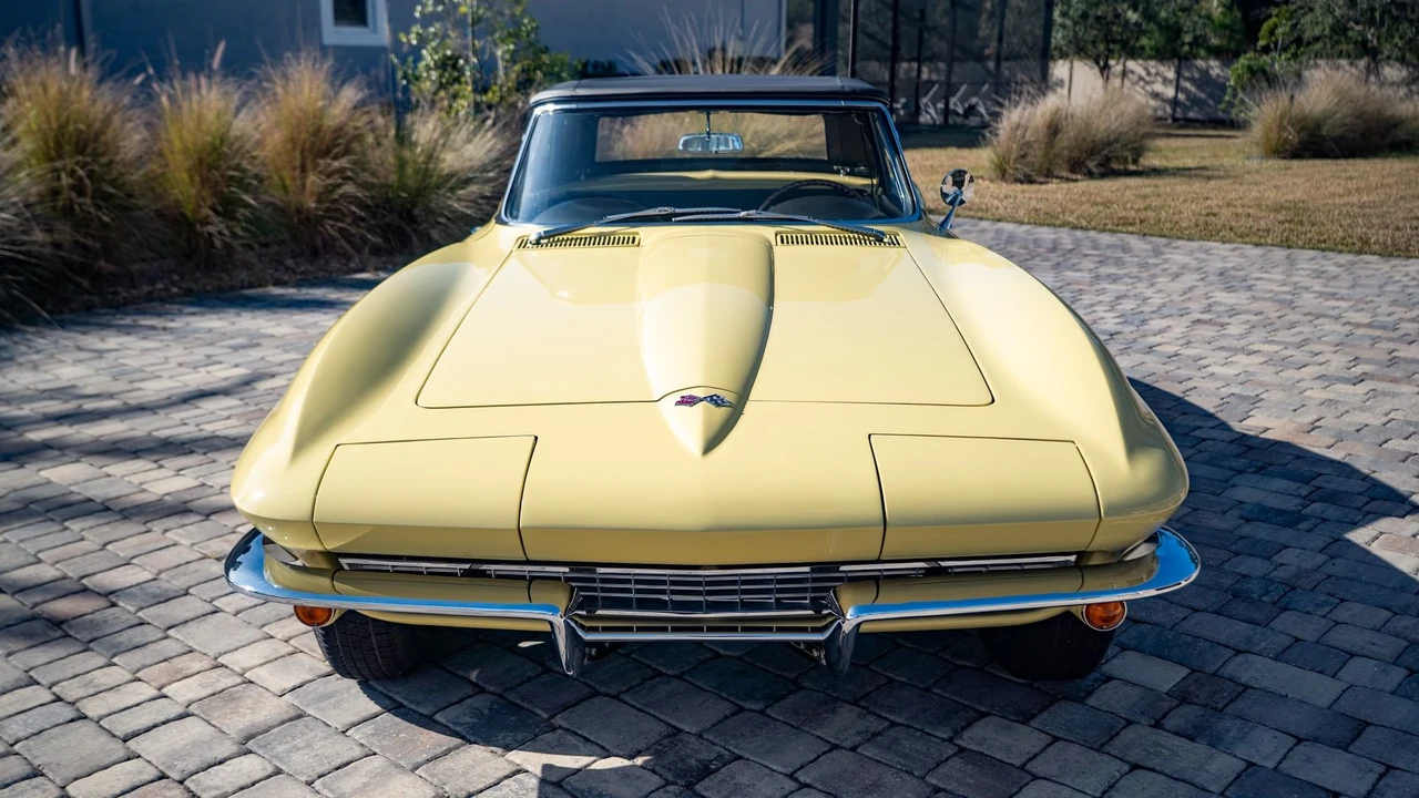 1967 Chevrolet Corvette C2 - Image 3 of 31