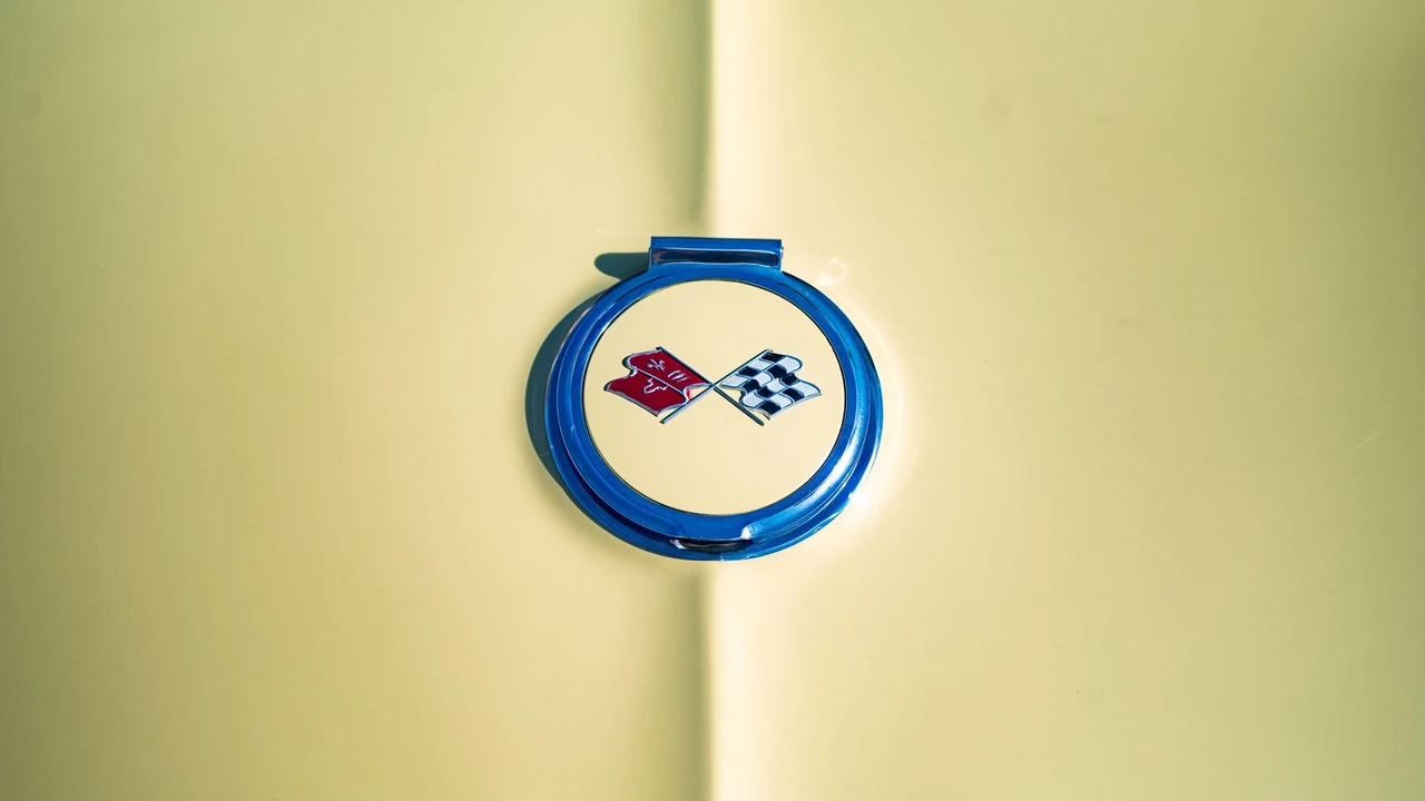 1967 Chevrolet Corvette C2 - Image 25 of 31