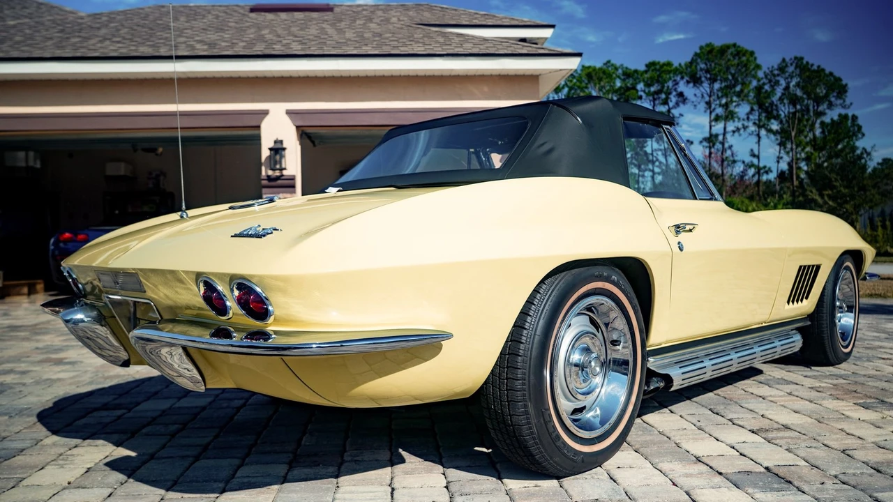 1967 Chevrolet Corvette C2 - Image 8 of 31