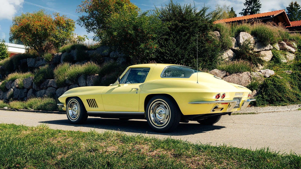 1967 Chevrolet Corvette C2 - Image 13 of 31