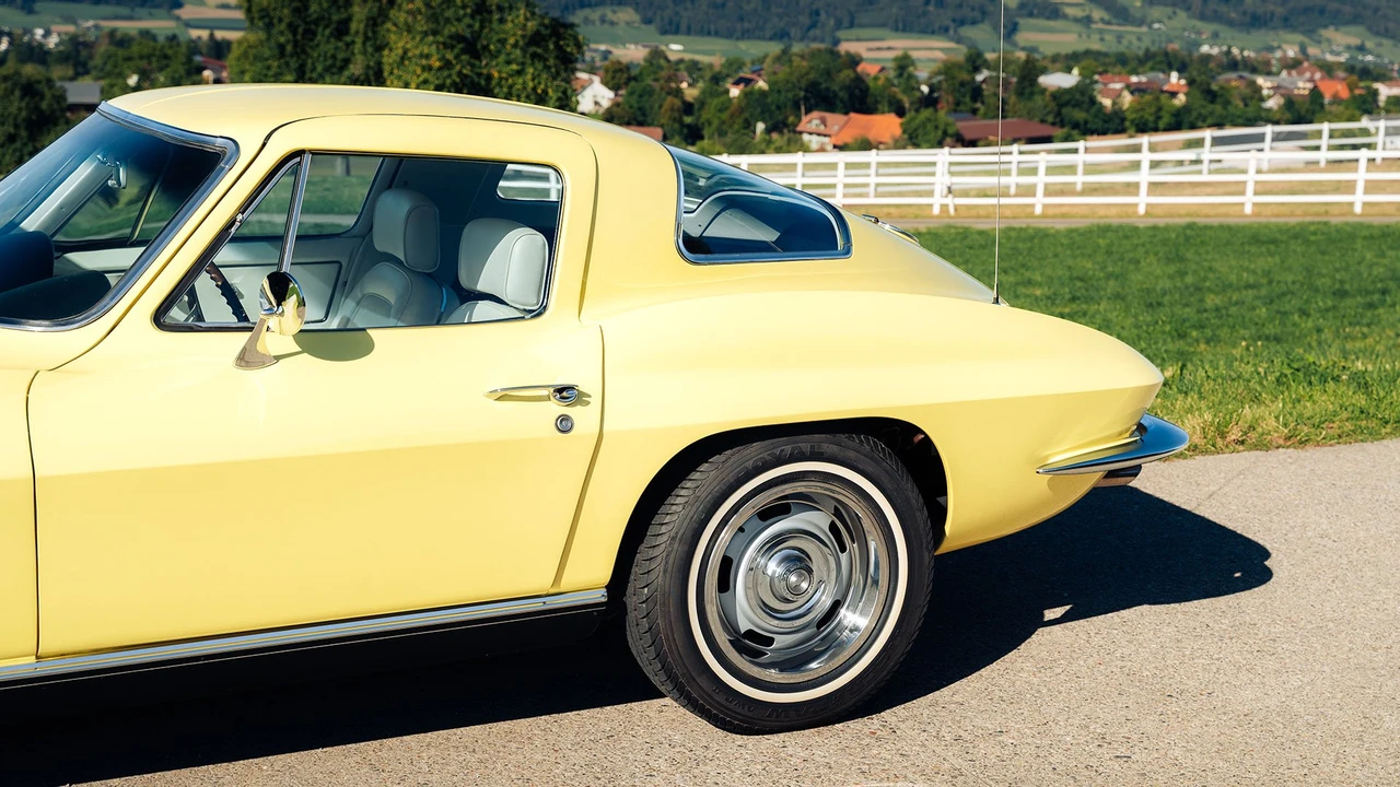1967 Chevrolet Corvette C2 - Image 22 of 31