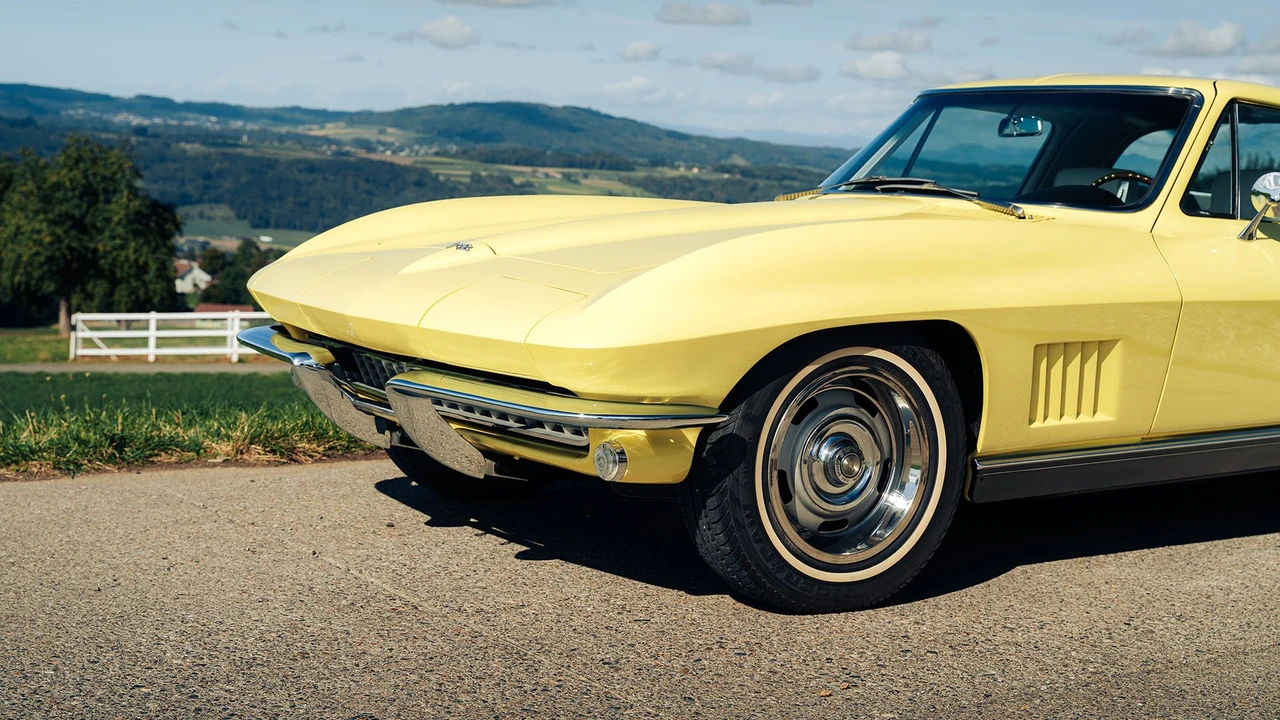 1967 Chevrolet Corvette C2 - Image 21 of 31