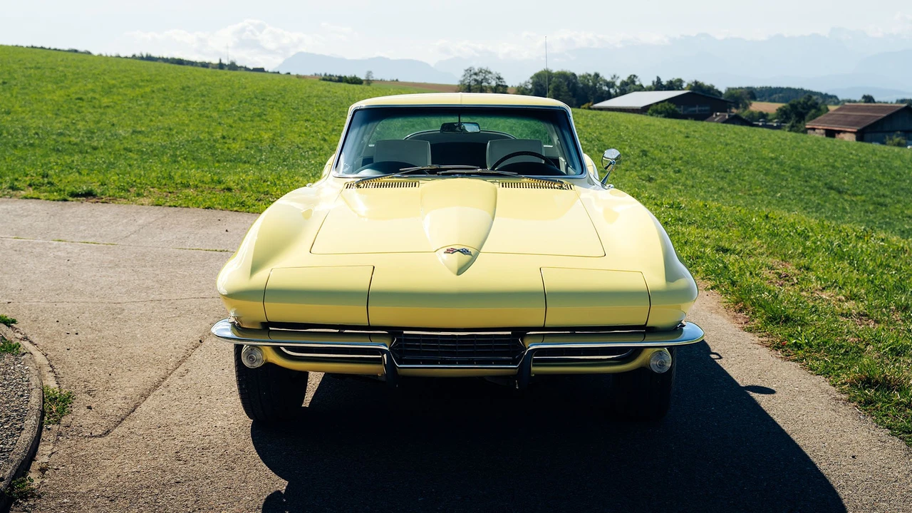 1967 Chevrolet Corvette C2 - Image 16 of 31