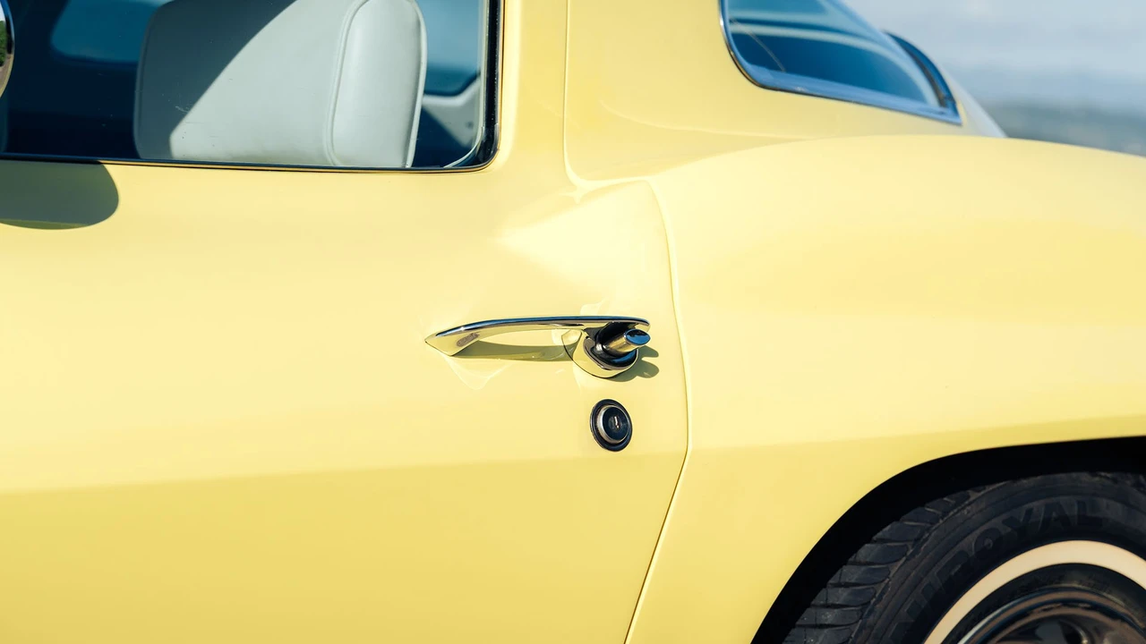 1967 Chevrolet Corvette C2 - Image 26 of 31