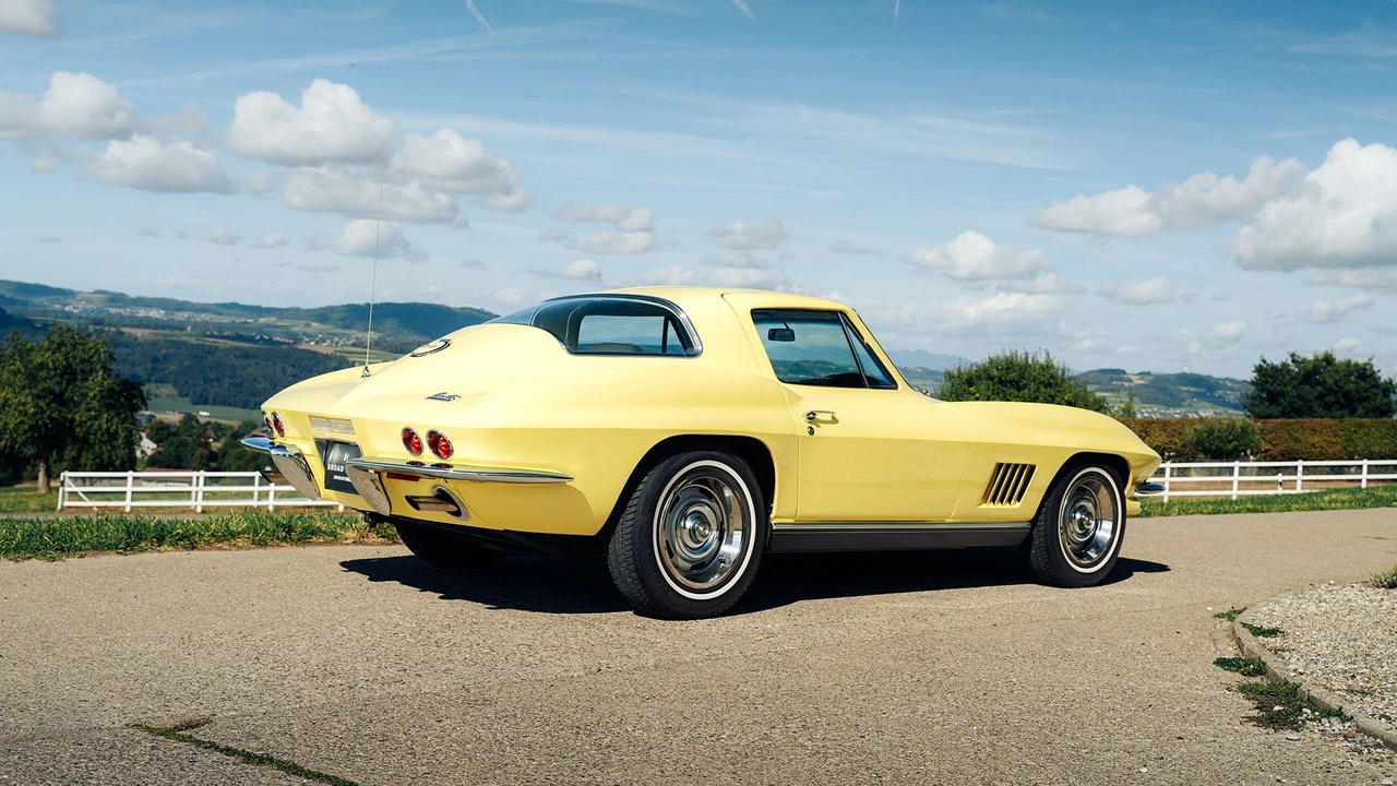 1967 Chevrolet Corvette C2 - Image 3 of 31