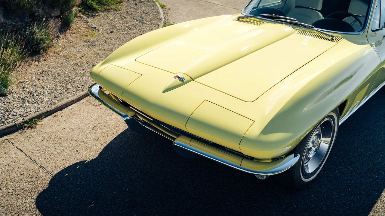 1967 Chevrolet Corvette C2 - Image 18 of 31