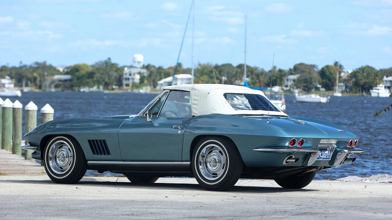 1967 Chevrolet Corvette C2 427 - Image 15 of 31