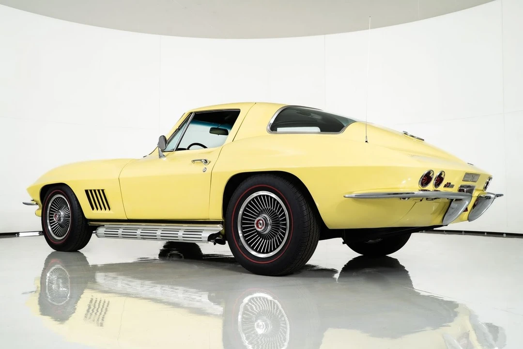 1967 Chevrolet Corvette C2 - Image 10 of 31
