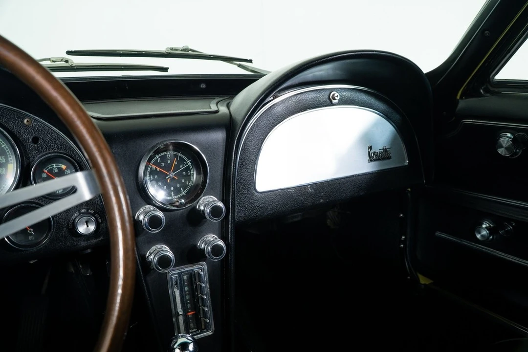 1967 Chevrolet Corvette C2 - Image 29 of 31