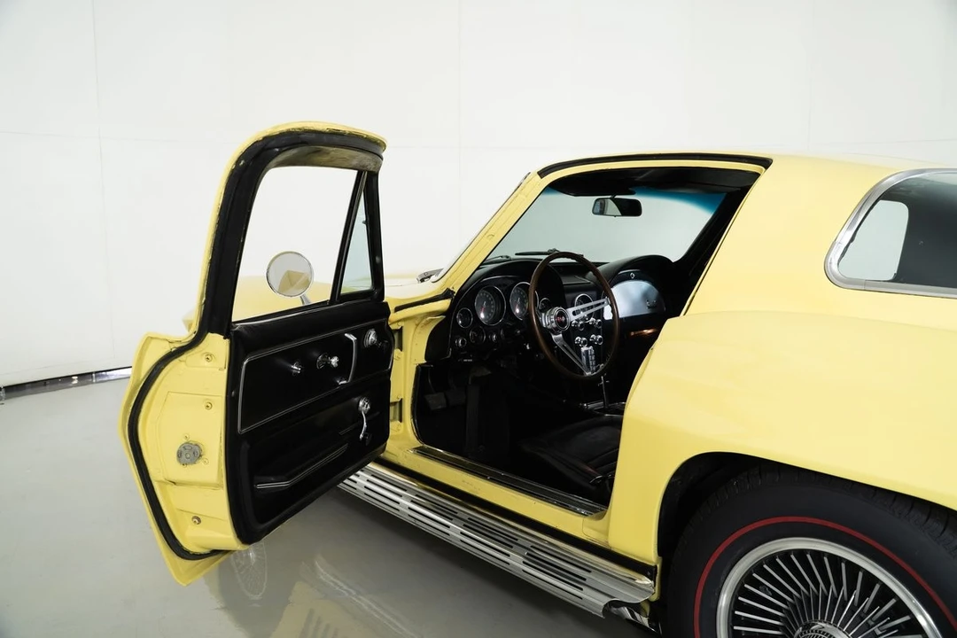 1967 Chevrolet Corvette C2 - Image 17 of 31