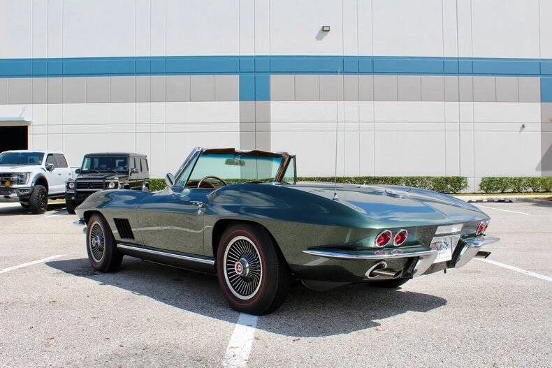 1967 Chevrolet Corvette C2 - Image 11 of 12