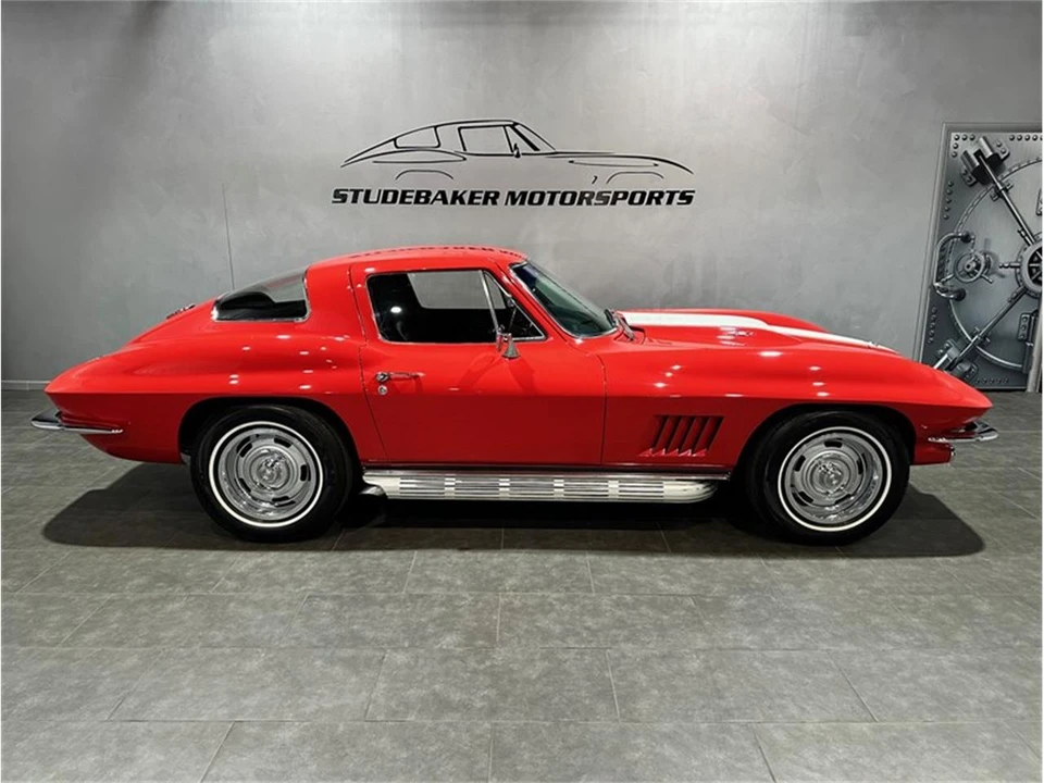 1967 Chevrolet Corvette C2 - Image 4 of 31