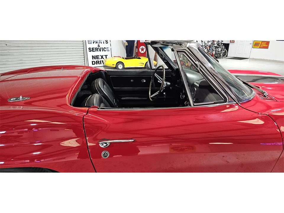 1967 Chevrolet Corvette C2 - Image 18 of 31
