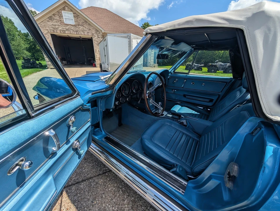 1967 Chevrolet Corvette C2 - Image 11 of 31