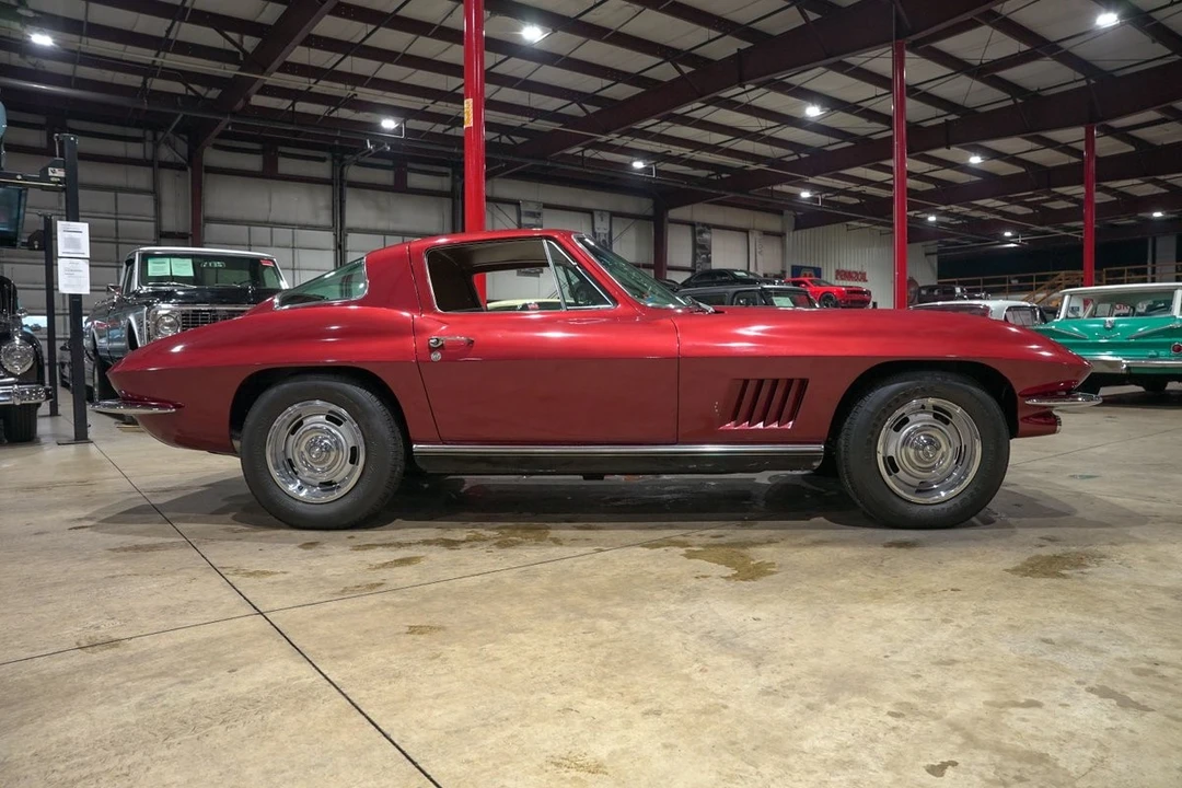 1967 Chevrolet Corvette C2 427 - Image 10 of 31