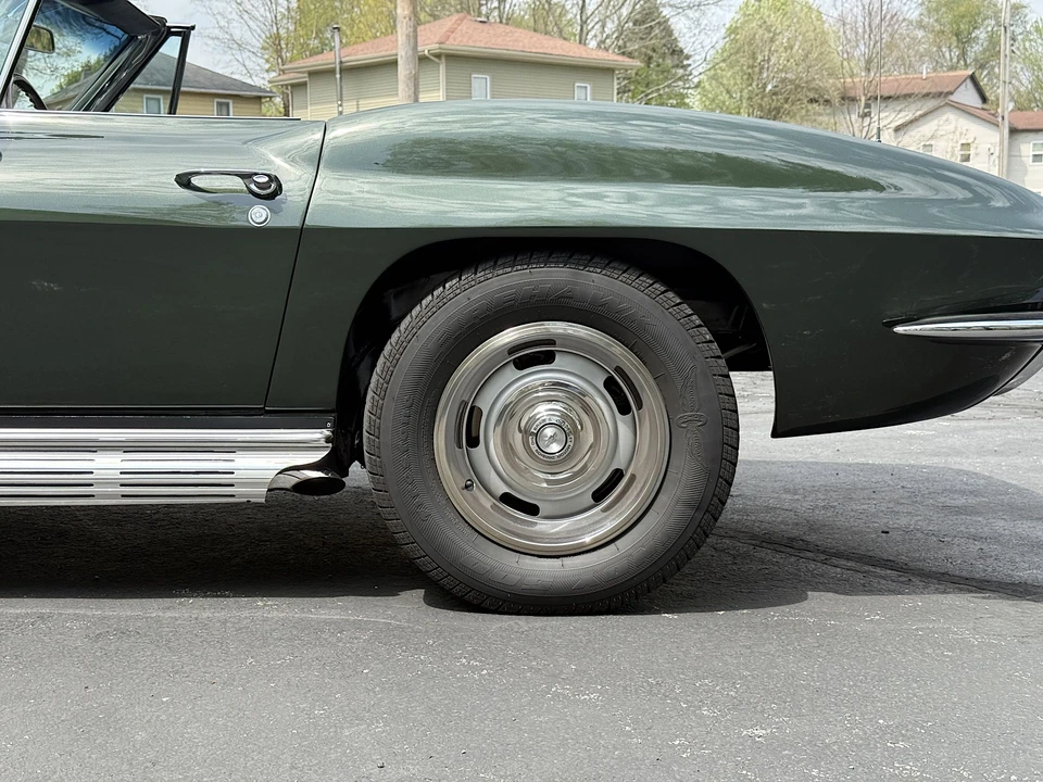 1967 Chevrolet Corvette C2 427 - Image 24 of 31