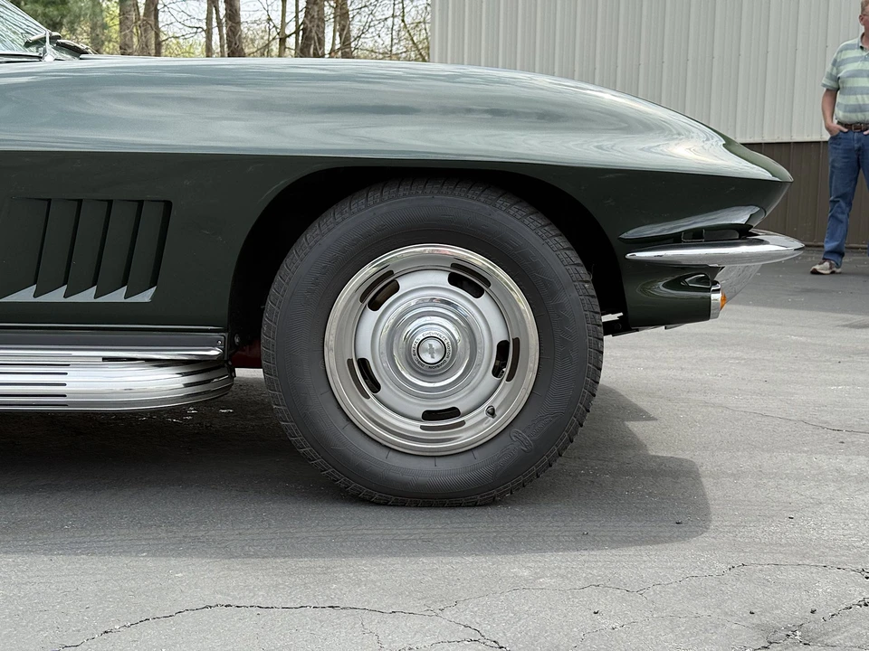 1967 Chevrolet Corvette C2 427 - Image 20 of 31
