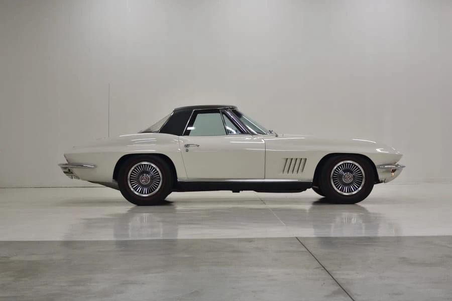 1967 Chevrolet Corvette C2 - Image 2 of 31