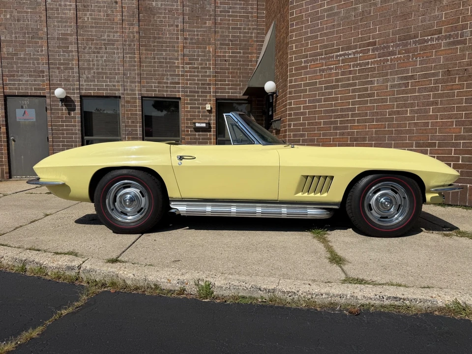 1967 Chevrolet Corvette C2 - Image 14 of 31