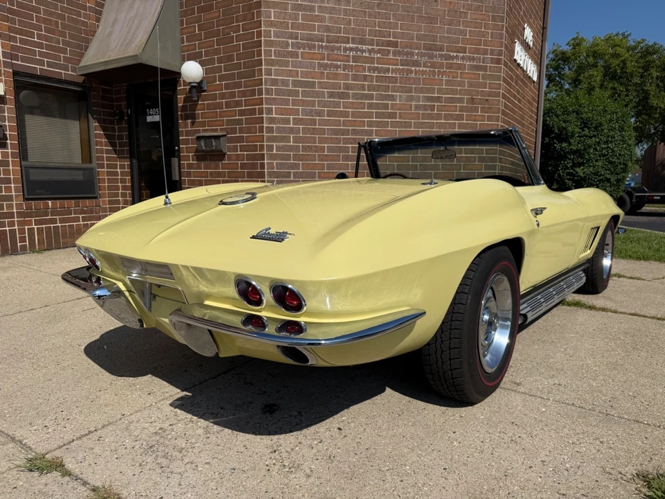 1967 Chevrolet Corvette C2 - Image 11 of 31